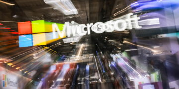 Microsoft sfida Nvidia, lancia un chip dedicato all’IA