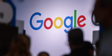 Google potenzia l’IA nella ricerca, anche in Italia