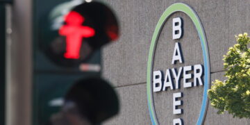 Accordo miliardario di Bayer per risolvere le cause sul glifosato negli Usa