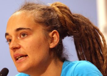 ‘Per il fermo Sea Watch i ministeri paghino’. Il governo attacca i giudici