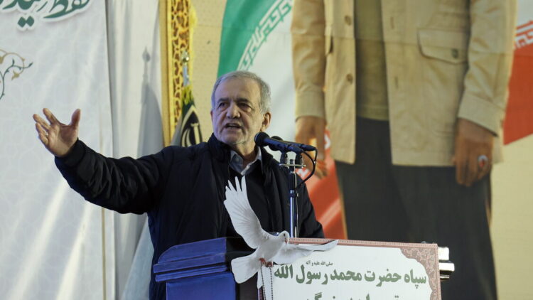 Pezeshkian, ‘la guerra non sarebbe nell’interesse dell’Iran o degli Usa’