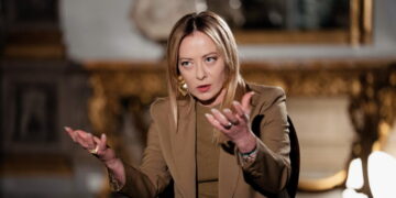 La maggioranza prepara la legge elettorale, bivio del referendum