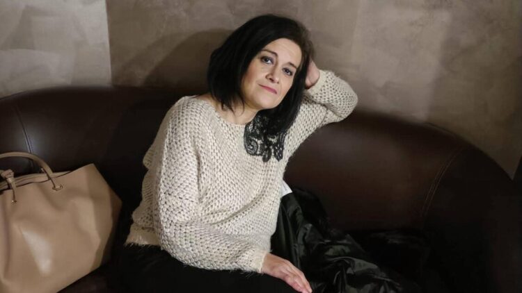 Uccisa dall’ex, il femminicida era ai domiciliari. Il braccialetto elettronico sarebbe arrivato domani