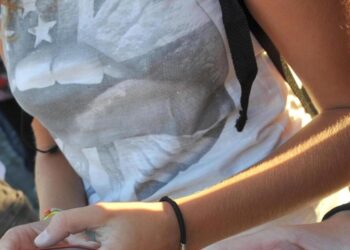 Verdetto storico negli Usa: ‘Meta e Google colpevoli della dipendenza dai social’