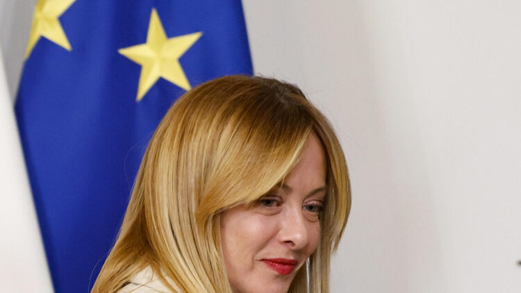 Meloni ai leader del Golfo, ingiustificabili gli attacchi ai vostri Paesi