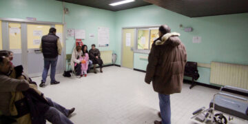 Medico gettonista guadagna 35mila euro in un mese, interrogazione