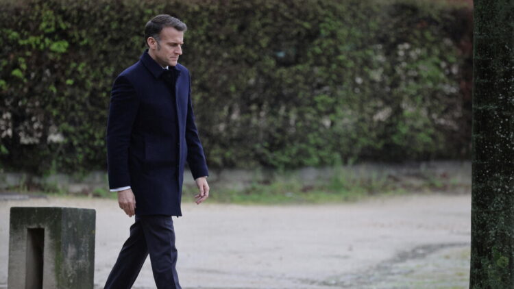 Macron, un militare francese morto in un attacco a Erbil