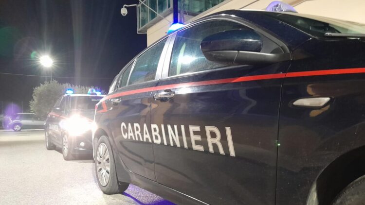 Aggredito e accoltellato nel Vibonese, grave un 36enne