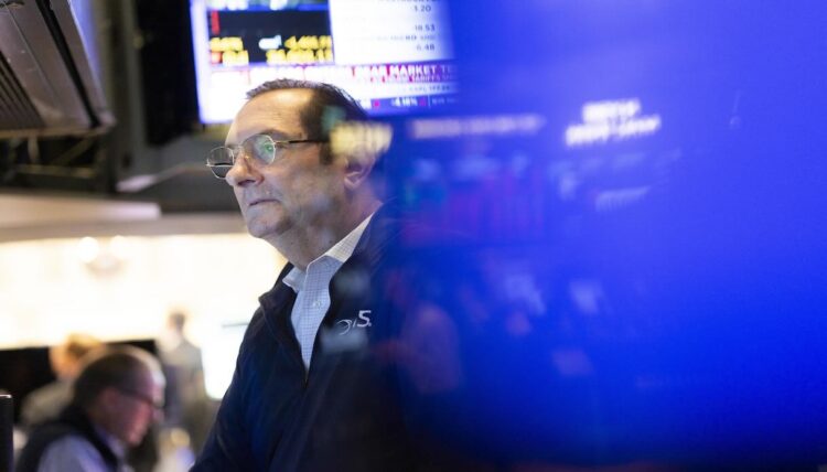 Borse: settimana negativa tra geopolitica, petrolio e tassi