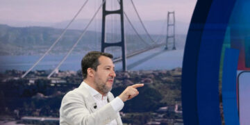 Ponte sullo Stretto rinviato al 2034 e 2,8 miliardi dirottati: dove finiranno