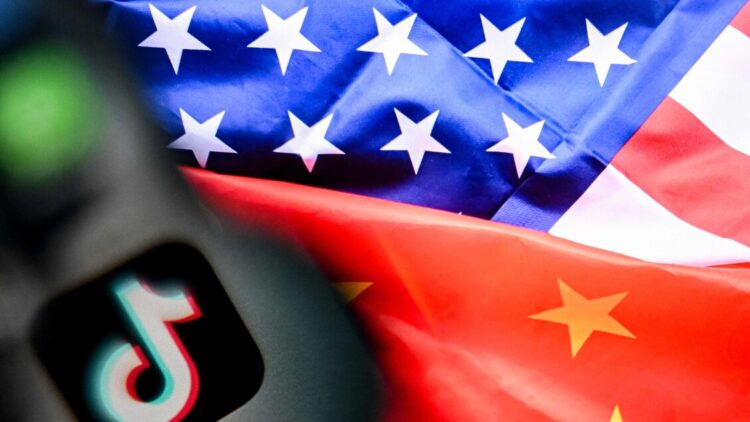 Investitori citano in giudizio Trump e Bondi per l’accordo su TikTok