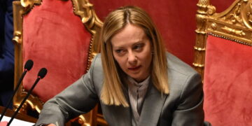 Meloni, intervenire a Hormuz sarebbe un passo verso il coinvolgimento