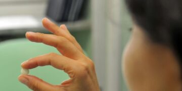 Gli aborti farmacologici salgono al 60%, in lieve calo i medici obiettori