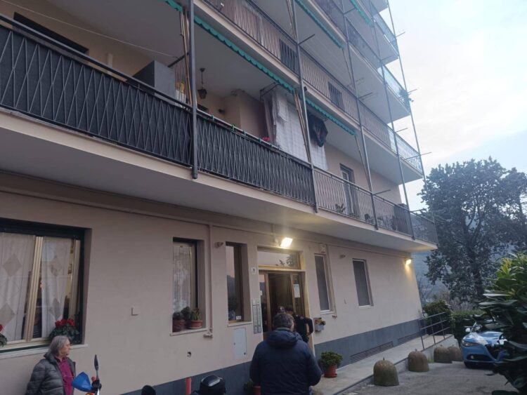 Genova, donna uccisa a coltellate: arrestato il figlio