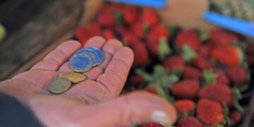 L’inflazione balza all’1,7%, primi effetti del conflitto